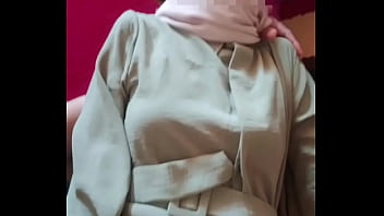 Hijabi Stepsister Gets Railed On Eid