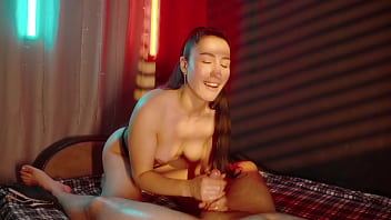 Underground Salon’s Happy Ending: My Long-haired Masseuse’s Skilled Handjob